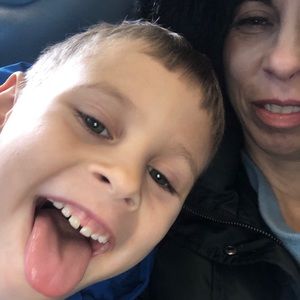 Meet your Posher, Dana